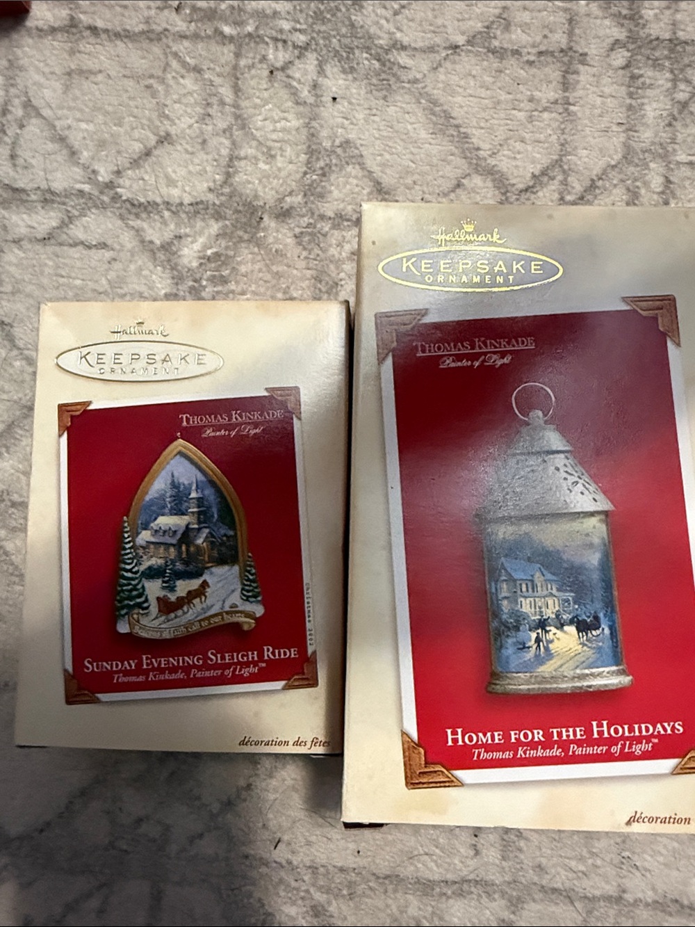 Hallmark Keepsake Ornament - Red and White Holiday Thomas Kinkade Set